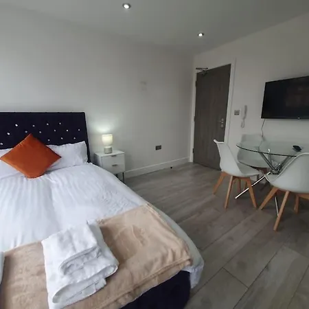 Central Studio Apartment London 5